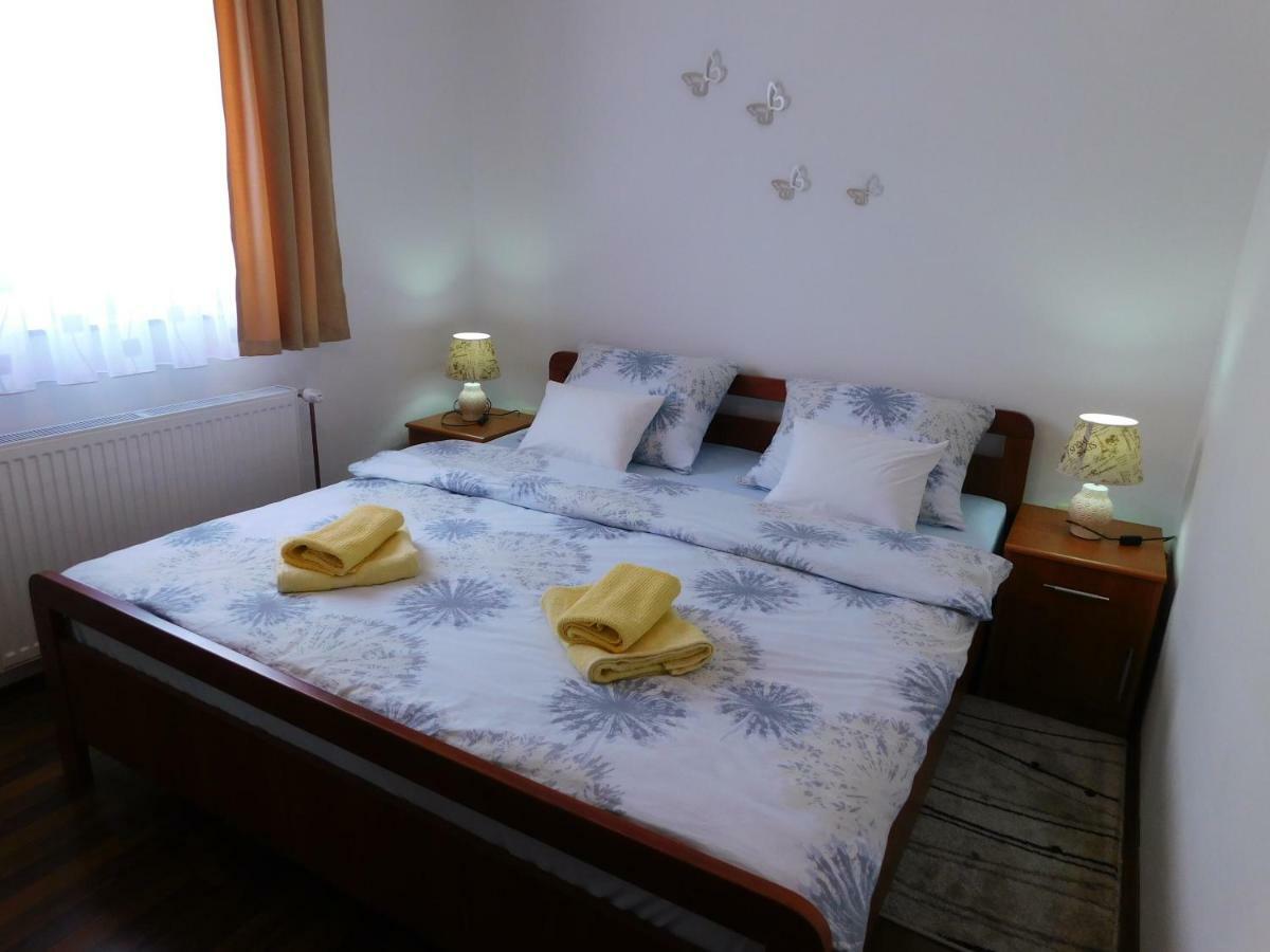 Apartment Petrovic Slunj Esterno foto